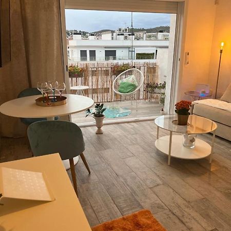 Apartamento Mar Apartment Ситжес Екстериор снимка